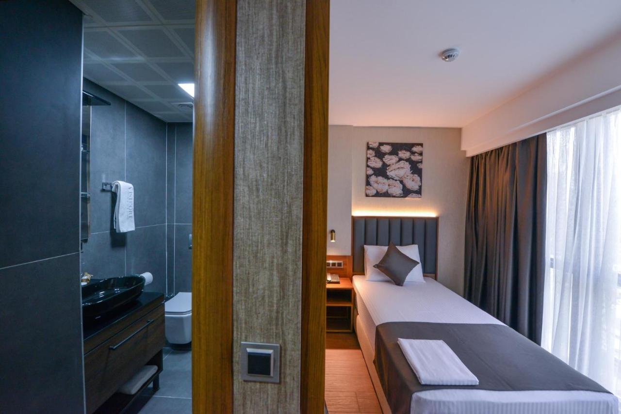 Istport Garden Hotels Arnavutkoy Ngoại thất bức ảnh A room at the hotel
