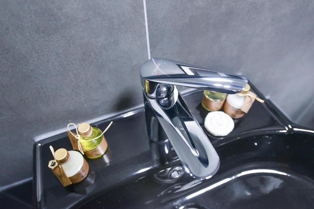 Istport Garden Hotels Arnavutkoy Ngoại thất bức ảnh A single control tap