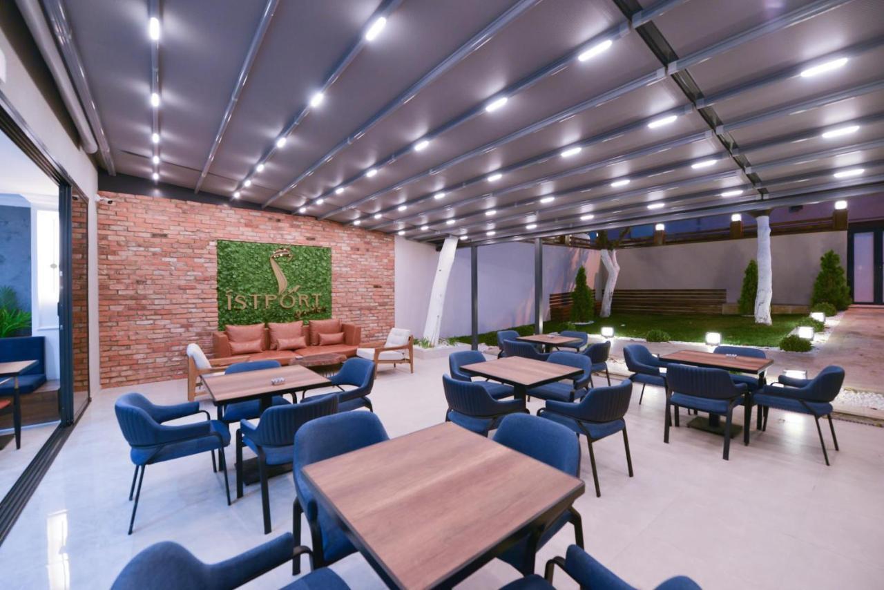 Istport Garden Hotels Arnavutkoy Ngoại thất bức ảnh The interior of the restaurant