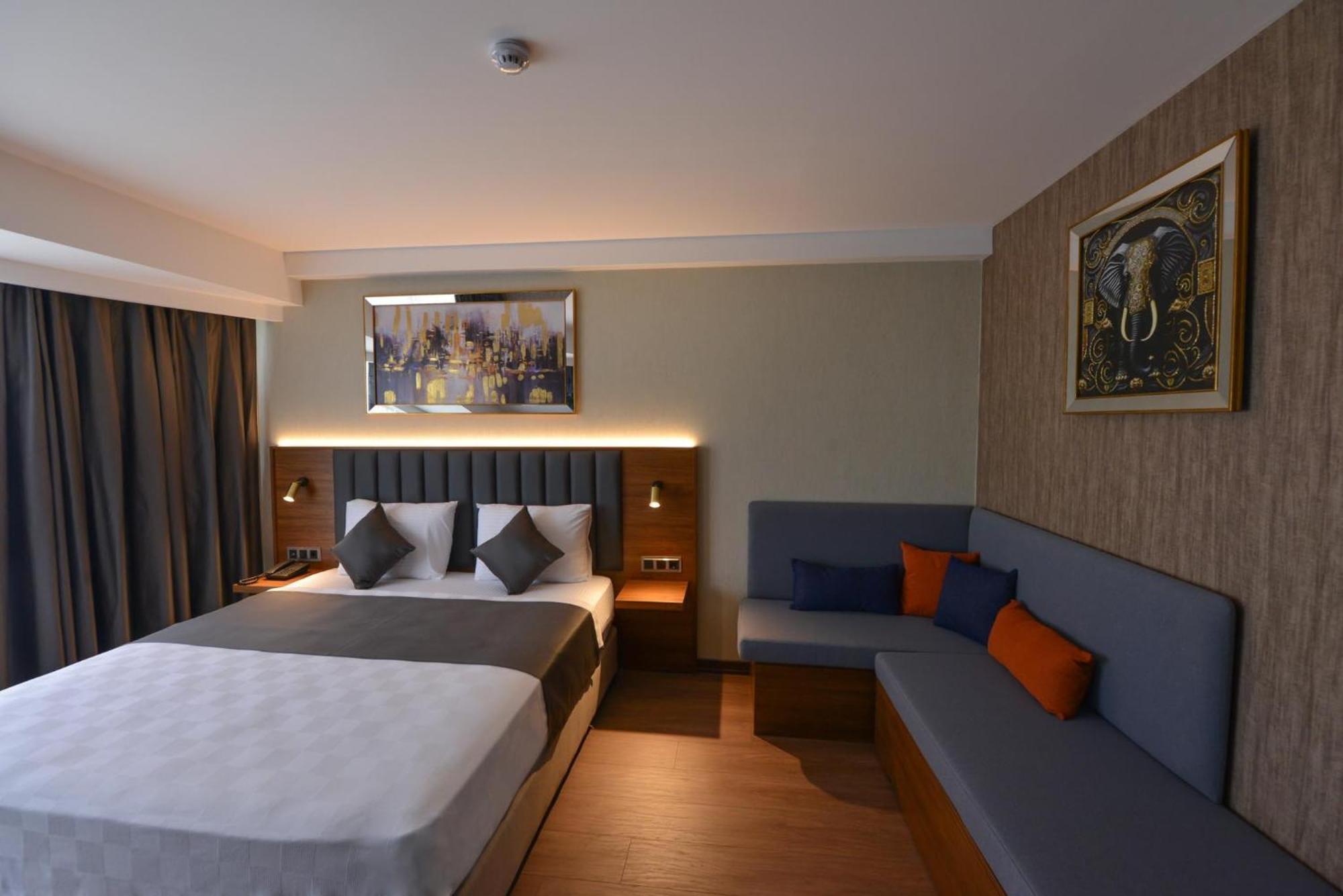 Istport Garden Hotels Arnavutkoy Phòng bức ảnh A room at the hotel